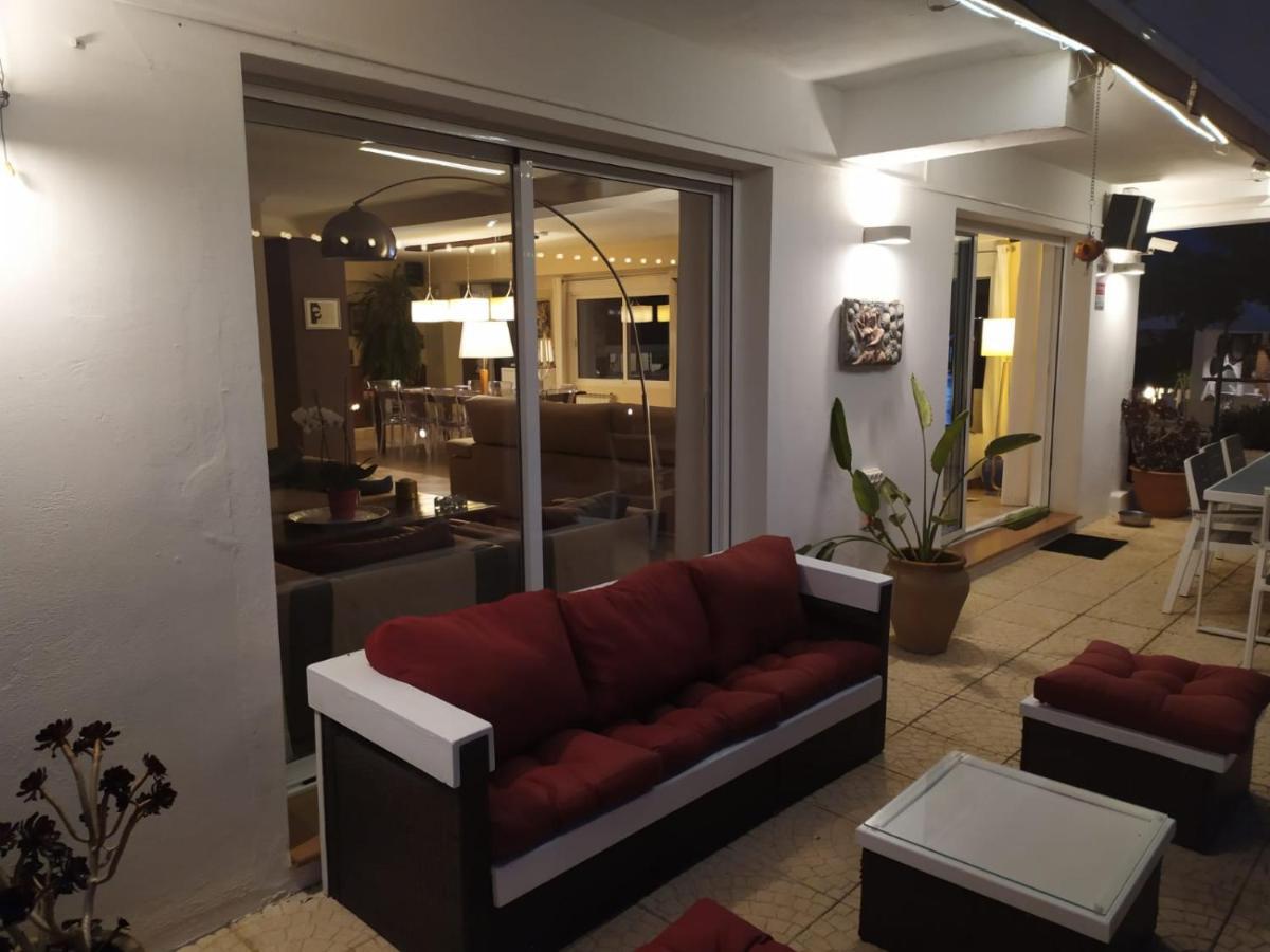 Berg & Zon Hotel กันดิอา ภายนอก รูปภาพ