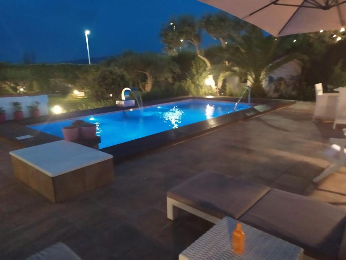Berg & Zon Hotel กันดิอา ภายนอก รูปภาพ