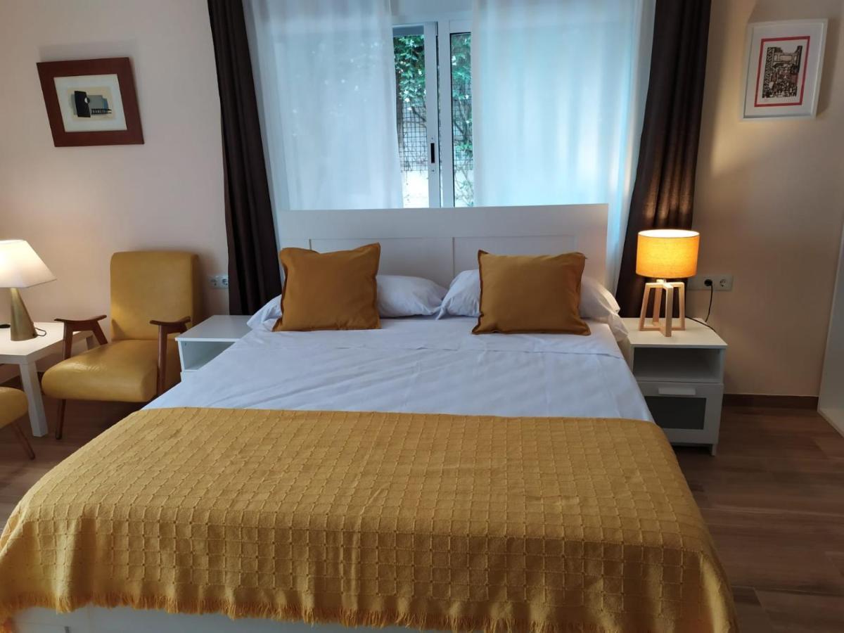 Berg & Zon Hotel กันดิอา ภายนอก รูปภาพ